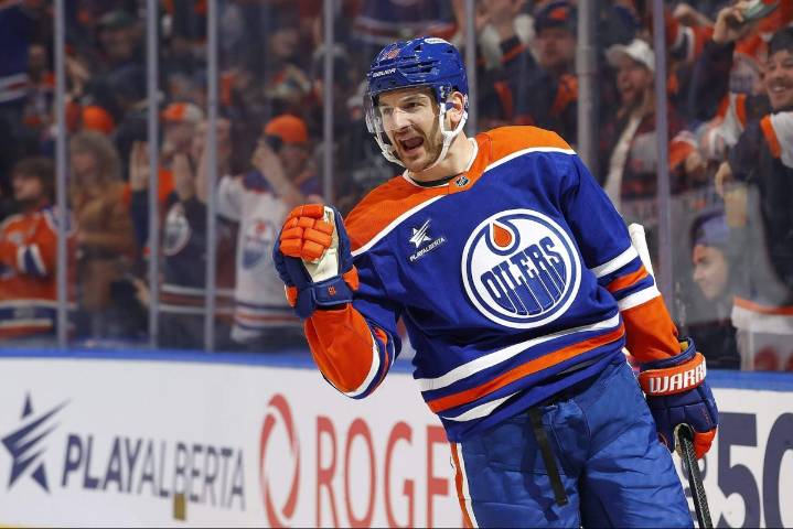 Oilers winger Zach Hyman out until at least November recovering from dislocated wrist