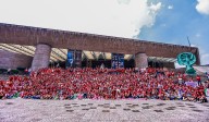 Club 49ers México abarrotan el Auditorio Nacional y toman su foto para la temporada 2025