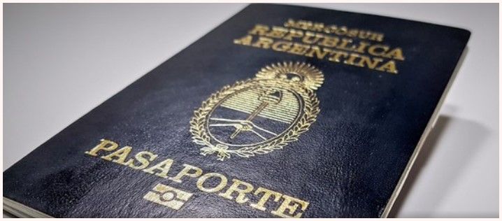 Denuncian fallas en miles de pasaportes y están pidiendo a los argentinos que los devuelvan