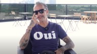 Tito de Molotov reaparece con problemas para hablar; narra cuántas cirugías tiene por culpa de sus adicciones