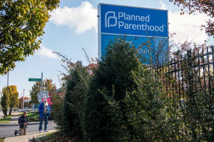 Appeals court allows Trump administration to block Medicaid funds to Planned Parenthood