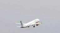 Vueling reacciona a los recortes de Ryanair en Santiago incrementando un 15 % sus plazas para la campaña de invierno