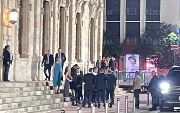 Arriba Secretario General a Palacio de Gobierno