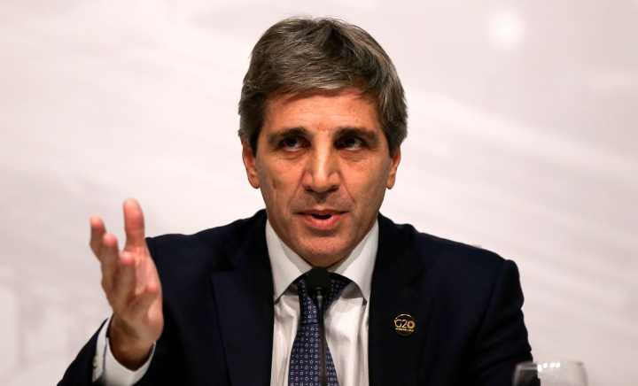 Luis Caputo justificó el endurecimiento del cepo: “Cortamos un kiosko de unos pocos”