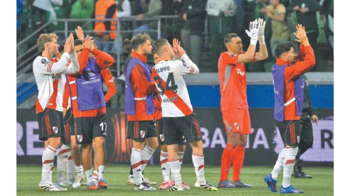 El River inexplicable, el Racing copero