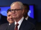 University of Chicago's President Paul Alivisatos to stay on