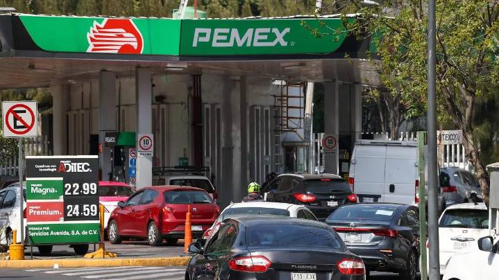 Pemex lanza oferta de recompra de bonos por 9,900 mdd