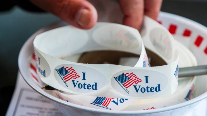 Promueve Departamento de Elecciones del Condado de El Paso creatividad para promover la participación cívica