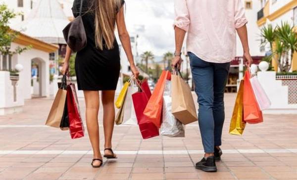 Se cayó el consumo en shoppings, supermercados y los mayoristas