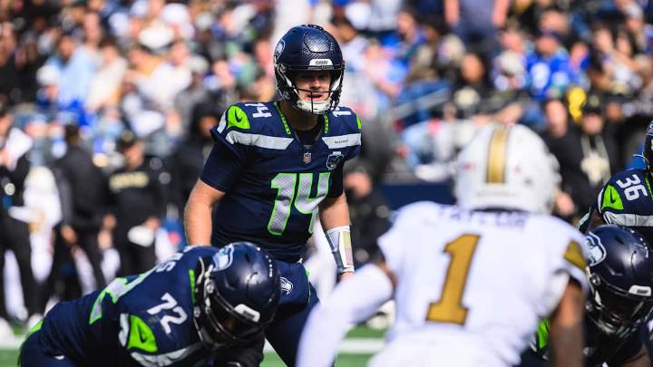 Seahawks Offense 'Excited About The Growth' But Still Pushing To Improve