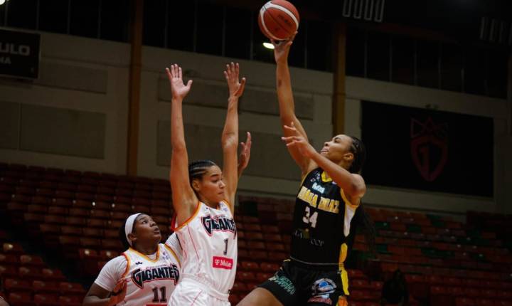 BSNF: Imani McGee domina la pintura y las Monarcas salen victoriosas de Carolina