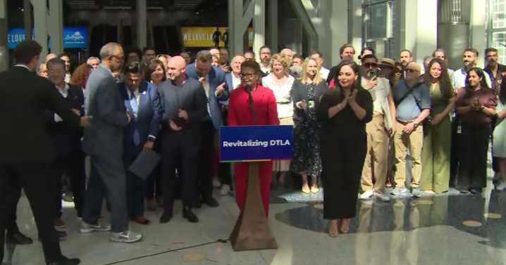 Downtown Los Angeles revitalization coincides with Convention Center expansion, cleanliness and safety are priorities