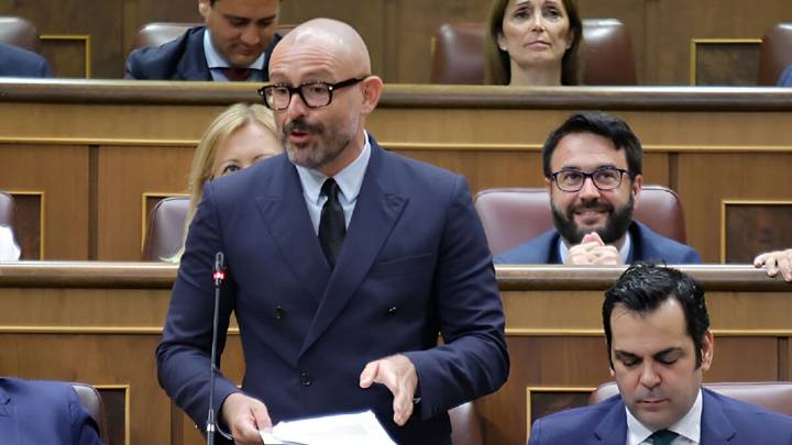 El PP acusa a Alegría de encubrir la relación entre Sánchez y los "negocios de prostitución"