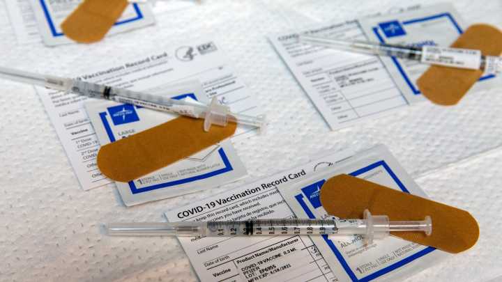 Can I get the COVID vaccine? Pritzker protects access for Illinois residents