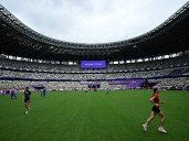 Vetan al mítico Mike Powell del Mundial de Atletismo
