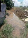 Limpiaron drenajes en el sector Caño Salao de Barcelona