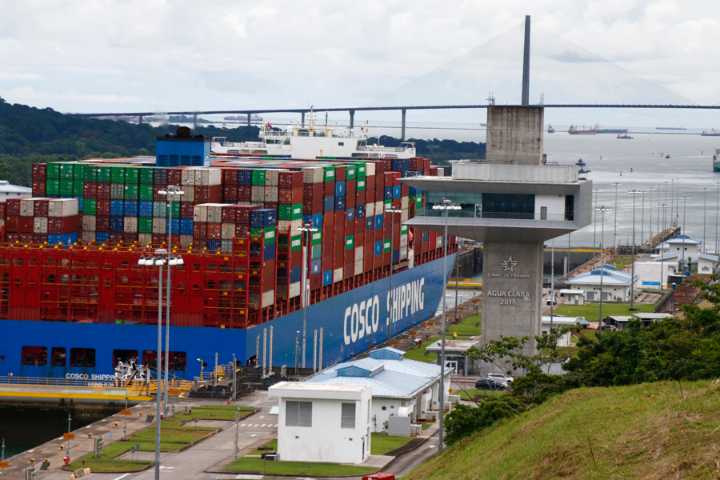 El Canal de Panamá expone plan estratégico hasta 2035 para asegurar agua para su operación