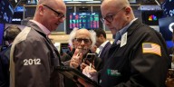 El riesgo país se acerca a los 1.200 puntos en otra rueda de fuerte baja para la deuda soberana