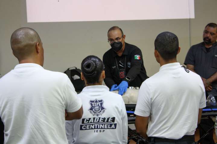 Capacita SSPE a agentes en la atención de emergencias por sobredosis de fentanilo