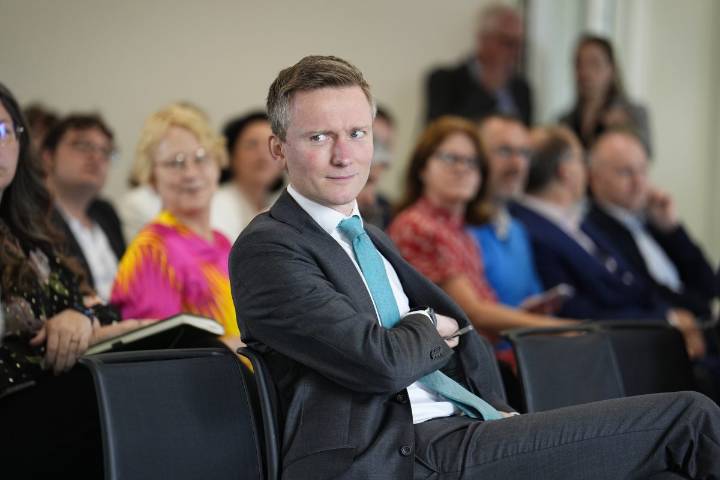 A Treasury reshuffle on the eve of a Budget is a bad sign for Reeves