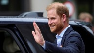 Un té selló el reencuentro entre el príncipe Harry y su padre, el rey Carlos III, después de más de un año