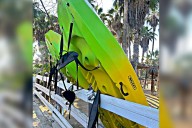 Entregaron kayaks para el retiro de lirio acuático en el Estero de San José del Cabo 