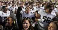 Hellums accounts for 3 TDs, scores with 2:52 left to push Army past Kansas State 24