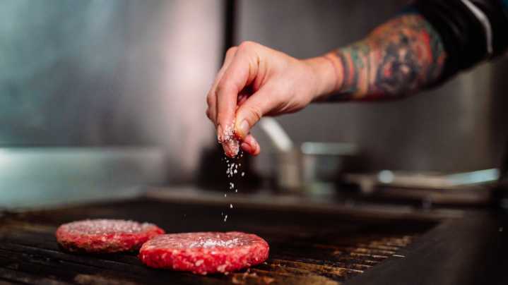 The Perfect Time To Season Burgers Depends On The Texture You Want