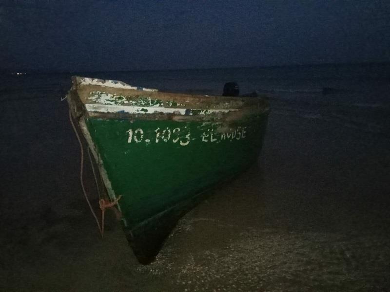 Rescatadas 16 personas en patera en aguas de Formentera