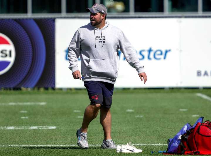 Patriots defensive coordinator change: Zak Kuhr replaces Williams for Dolphins game