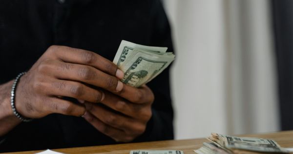 Euro: a cuánto cerró la cotización este viernes 26 de septiembre