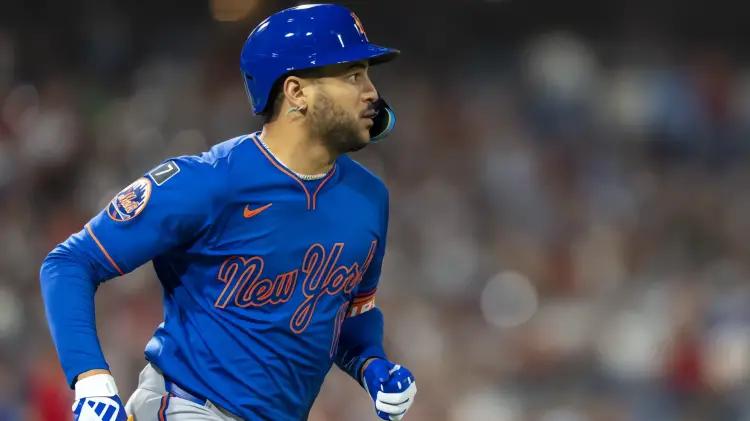 José Siri regresa con los Mets tras cinco meses por fractura en la pierna