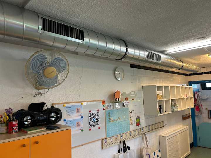 Elche ultima la instalación de la climatización en las cinco escuelas infantiles municipales