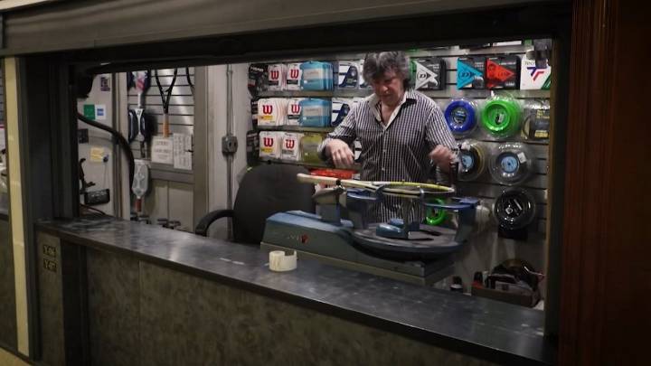 Grand Central's racquet stringer hidden among the rush