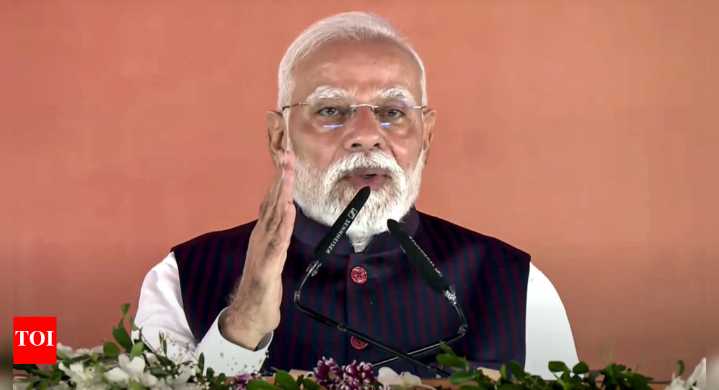 'Left no chance to loot people': PM Modi attacks Congress in Odisha; urges people to 'beware'