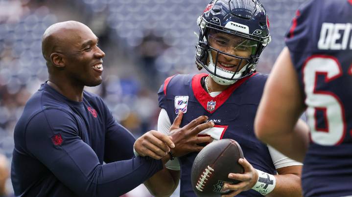 Texans’ DeMeco Ryans reacts to CJ Stroud’s play after Baker Mayfield duel
