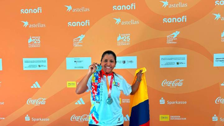 Ángela Rojas, la nadadora antioqueña que convirtió un trasplante en medallas y gratitud