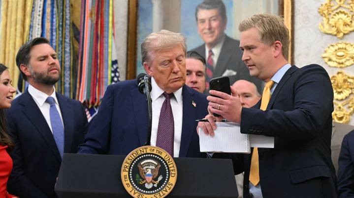 How Trump's quiet holiday weekend fueled a viral death hoax