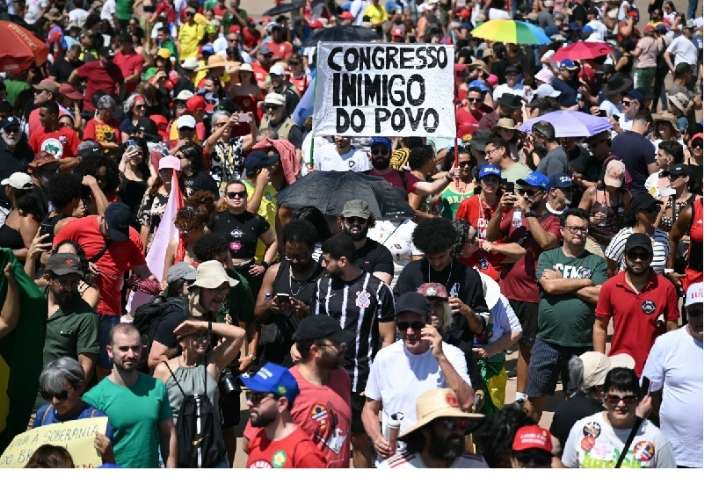 Brasil: Protestas en 33 ciudades contra PEC del Blindaje y amnistía