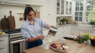8 easy tips from “With Love, Meghan” to be a better host