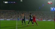 ¡Codazo innecesario! Tarjeta roja para Zambrano y Alianza Lima se queda con 10 ante U de Chile