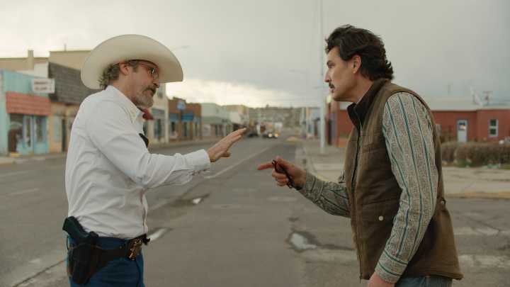 Pedro Pascal y Joaquin Phoenix en Eddington: estreno exclusivo en INSOMNIA Teatro Condell