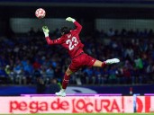 Larcamón invita a respaldar a Kevin Mier