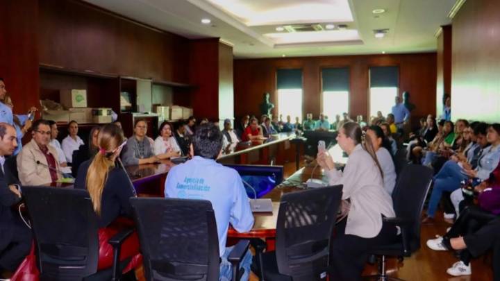 Productores de Cundinamarca sellan acuerdos por $140 millones con el ICBF en rueda de negocios