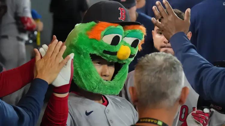 Medias Rojas aplastan a Azulejos en Fenway con Crochet imparable