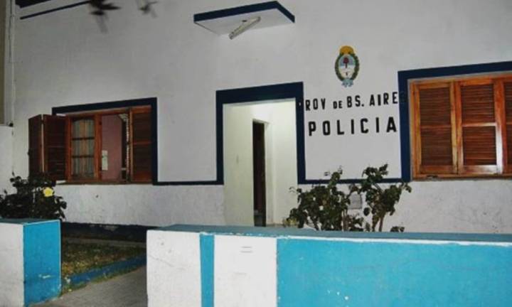 Cuatro detenidos en un allanamiento por venta de drogas