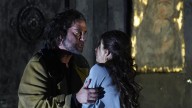 Desasosegante ‘Otello’ en el Real, con feminicidio a base de besos (y mordiscos)