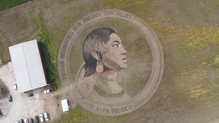 Honran a la mujer indígena mexicana con obra de arte monumental en EE. UU.