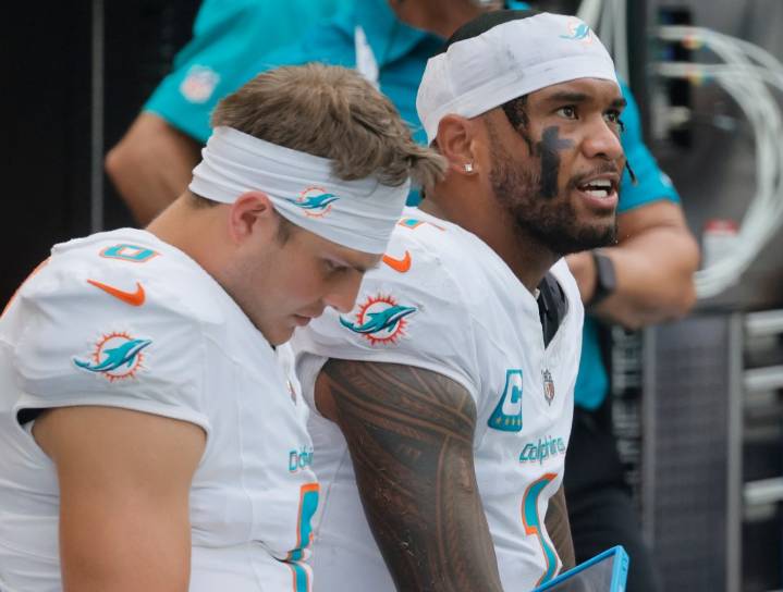 Photos: Miami Dolphins fall to New England Patriots, drop to 0
