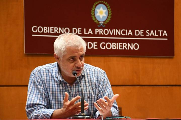 Outes: “Defender nuestra Universidad es defender a Salta”